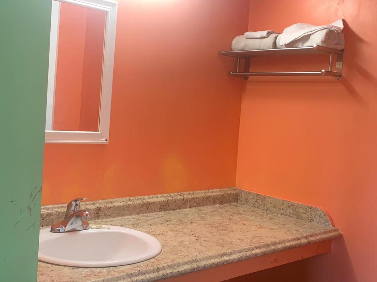 Seminole Inn Donalsonville ภายนอก รูปภาพ