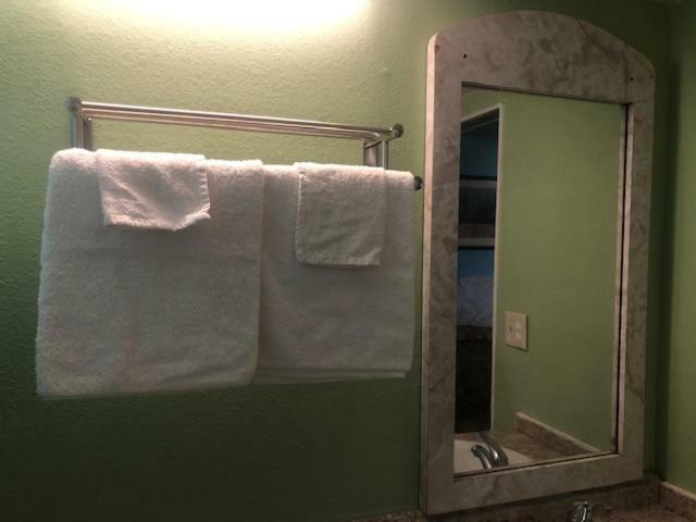 Seminole Inn Donalsonville ภายนอก รูปภาพ