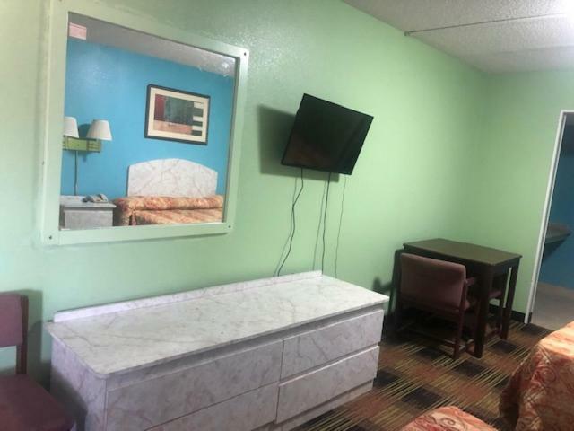 Seminole Inn Donalsonville ภายนอก รูปภาพ